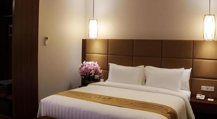 Atrium Premiere Cilacap Eksteriør bilde