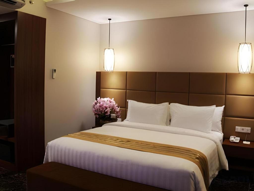 Atrium Premiere Cilacap Eksteriør bilde