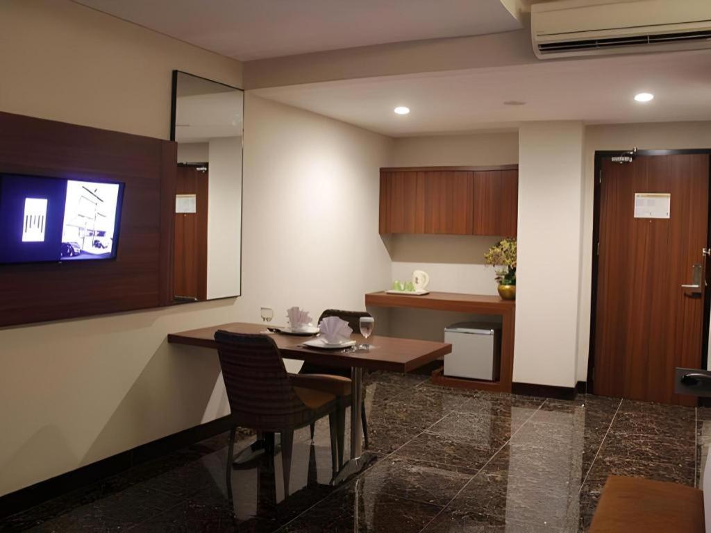 Atrium Premiere Cilacap Eksteriør bilde