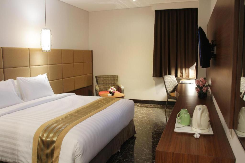 Atrium Premiere Cilacap Eksteriør bilde
