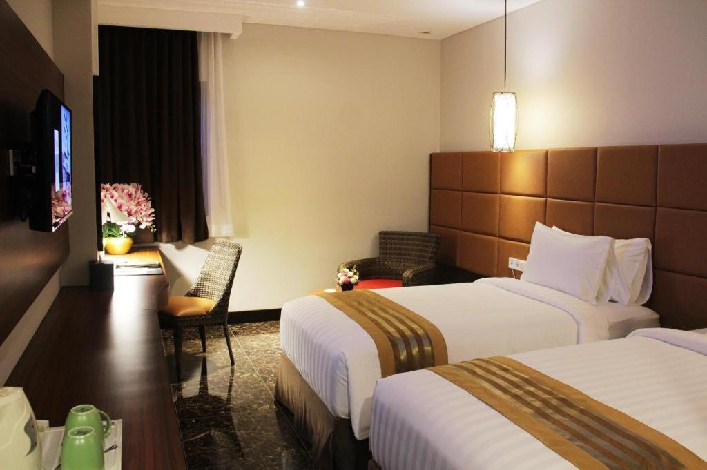 Atrium Premiere Cilacap Eksteriør bilde