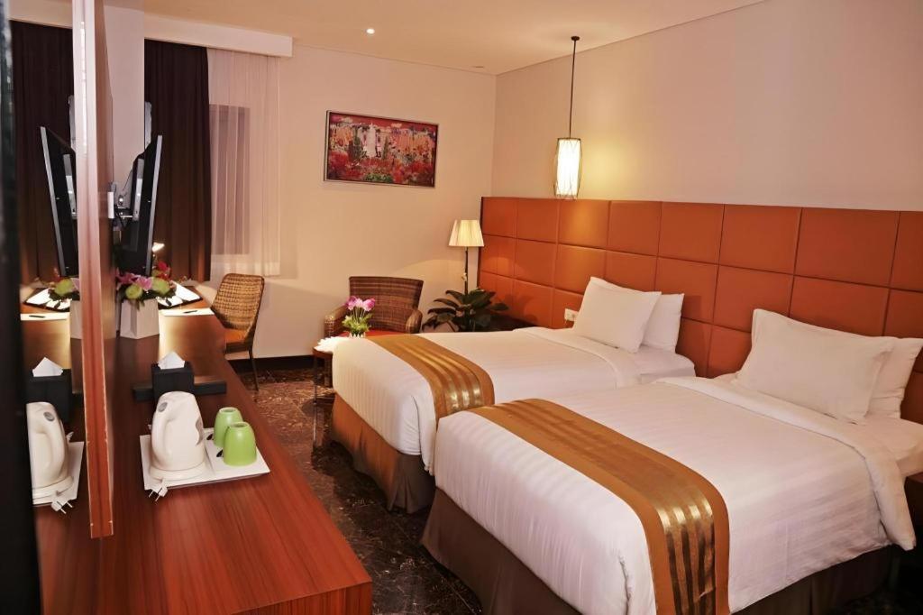 Atrium Premiere Cilacap Eksteriør bilde