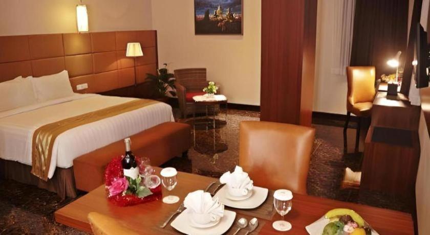 Atrium Premiere Cilacap Eksteriør bilde