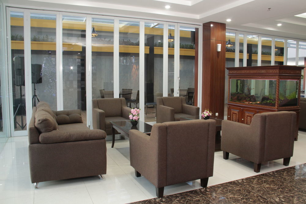Atrium Premiere Cilacap Eksteriør bilde
