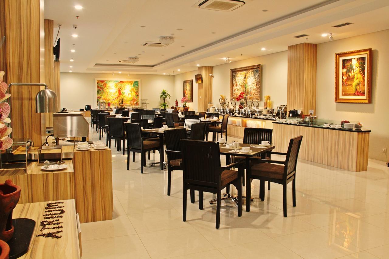 Atrium Premiere Cilacap Eksteriør bilde